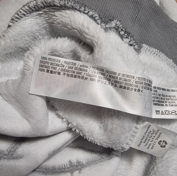 Disney Fleece Eeyore Embroidered Sweater with Patterned Sleeves Sz XL - Picture 7 of 10